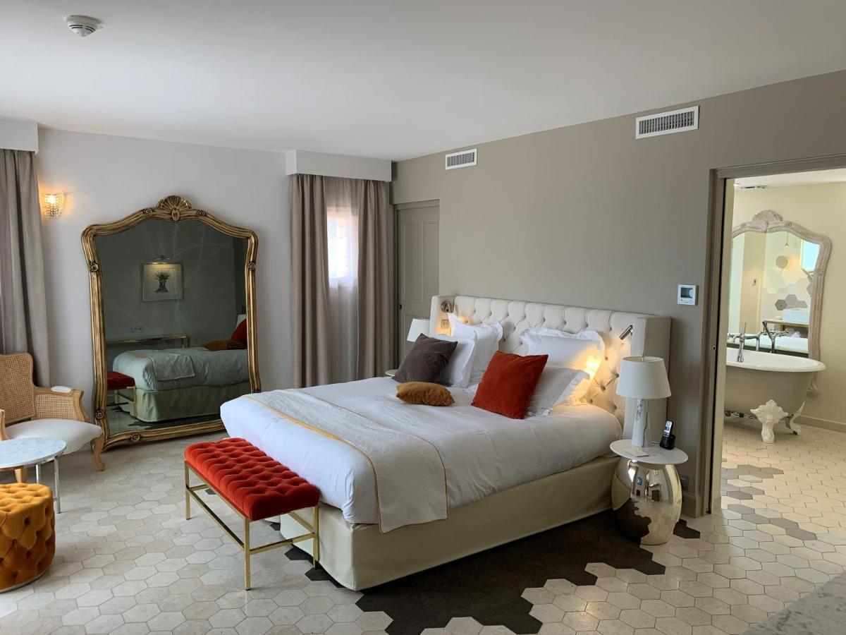 Mas Des Herbes Blanches Hotel & Spa - Relais & Chateaux Joucas Exterior foto